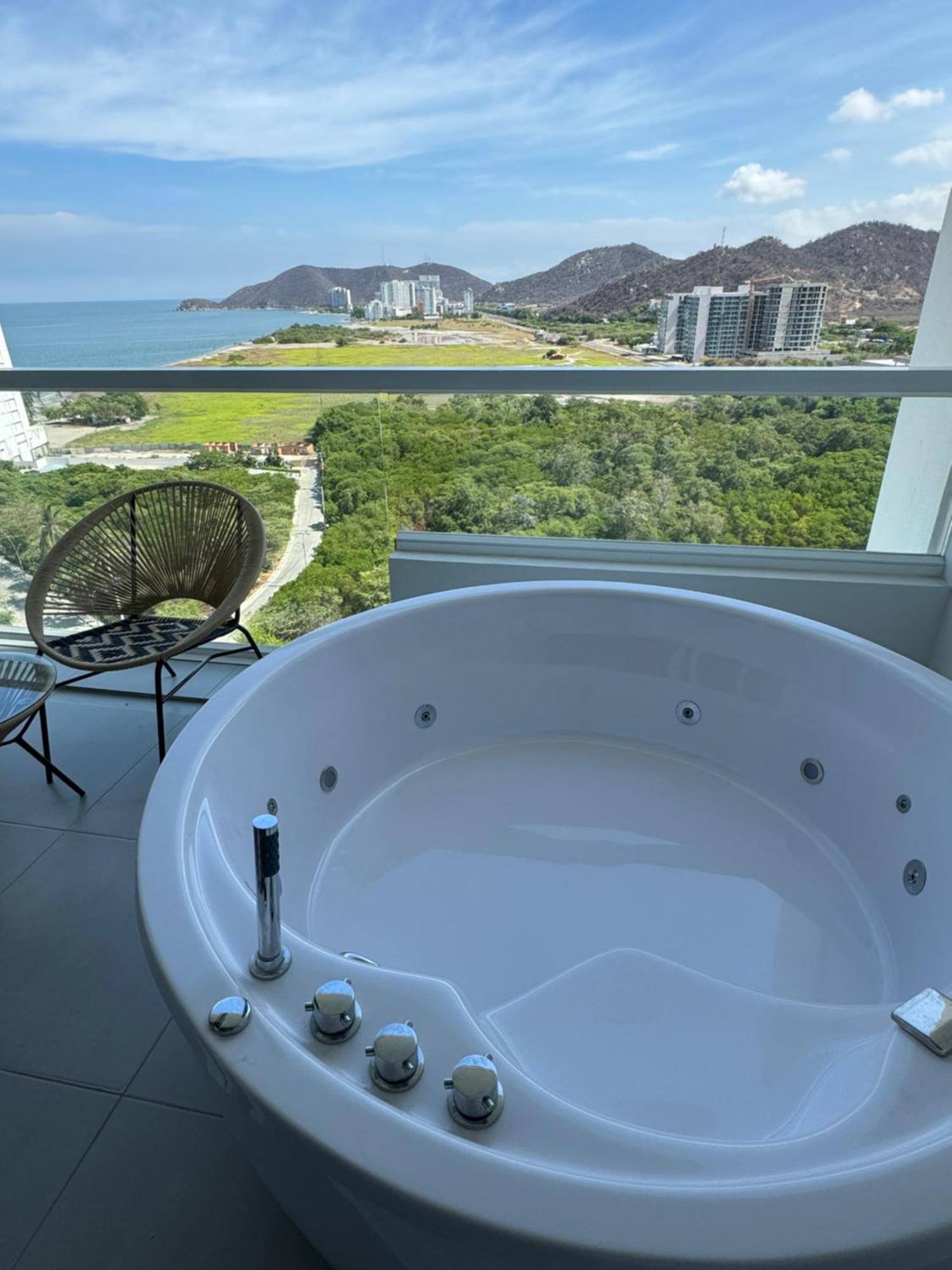 Suite Con Jacuzzi Y Vista Al Mar Piso 14 Santa Marta  Eksteriør billede