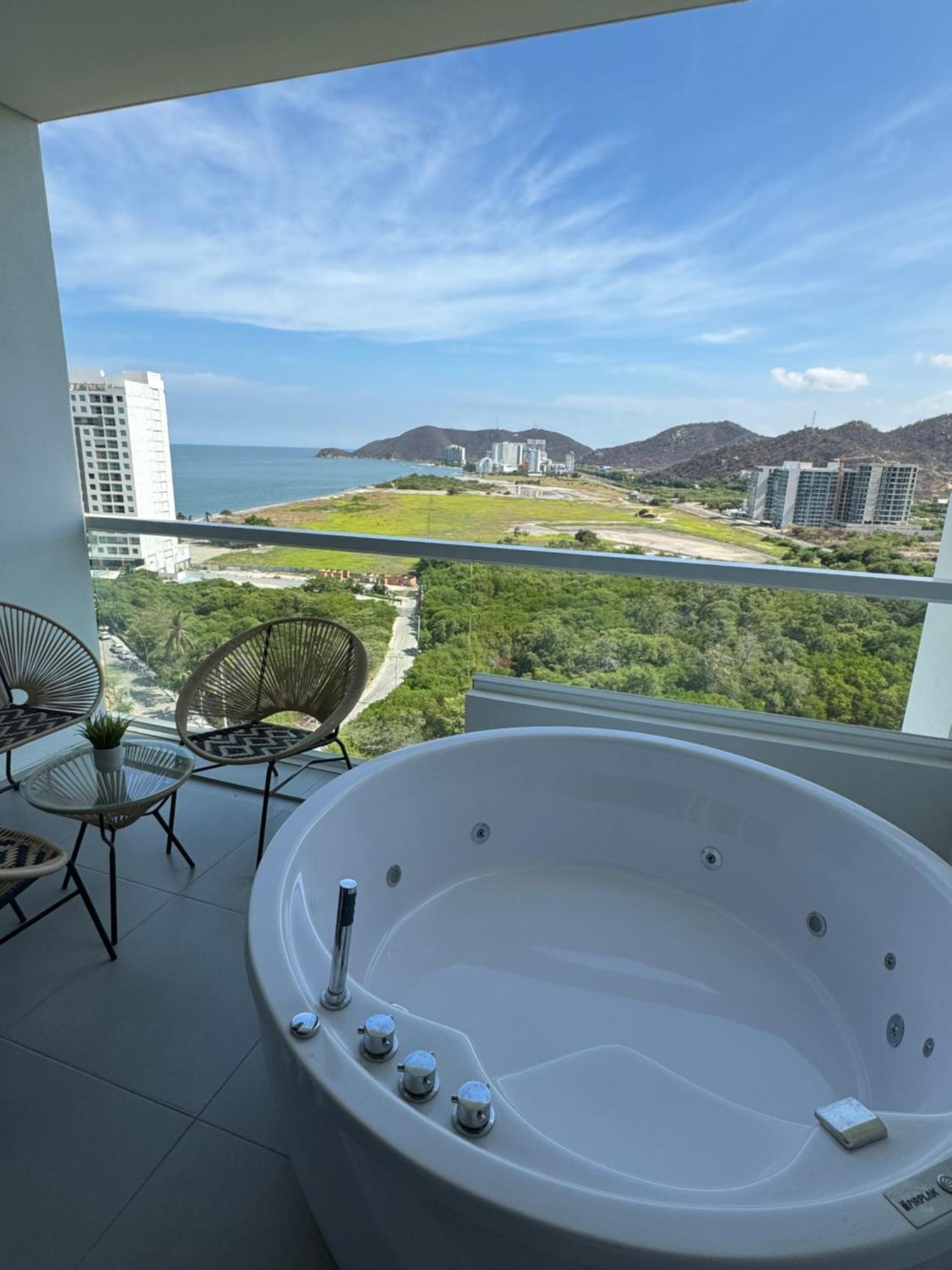 Suite Con Jacuzzi Y Vista Al Mar Piso 14 Santa Marta  Eksteriør billede